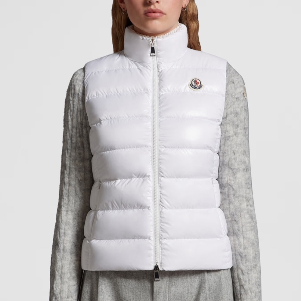 Moncler Ghany Vest White Size Medium NEW - tag cut off